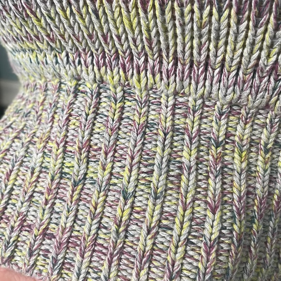 Size large/medium, Ecote brand crochet crop top, multicolor - Picture 2 of 4